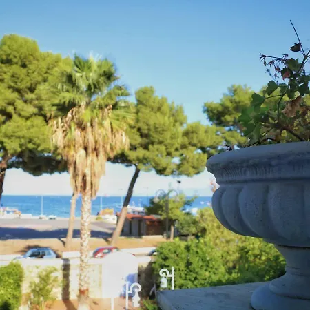 Del Melograno Villa *