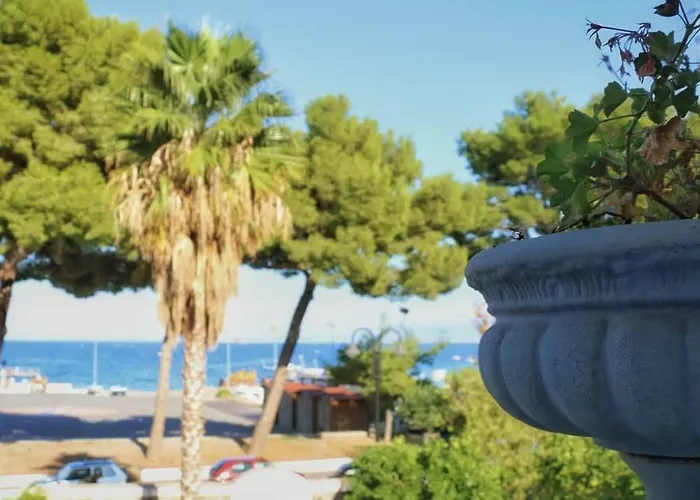 Del Melograno Villa *